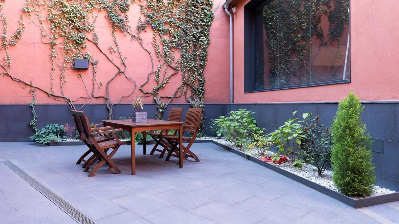 Apartaments Y Habitacions Entre Volcans Olot Eksteriør billede